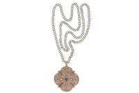 Collana con ciondolo con granato, rubini, zaffiri e diamanti - Asta Tesori d'Autunno Collana con ciondolo con granato, rubini, zaffiri e diamanti - Asta Tesori d'Autunno