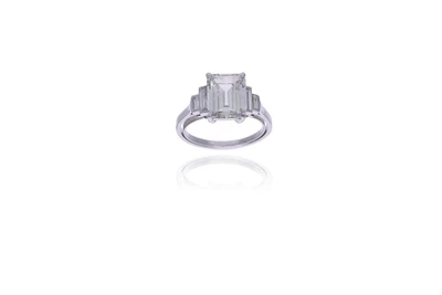 Anello con diamanti - Asta Tesori d'Autunno Anello con diamanti - Asta Tesori d'Autunno