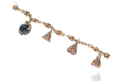 Bracciale con calcedonio, diaspro sanguigno, peridoto e pietre - Asta Tesori d'Autunno