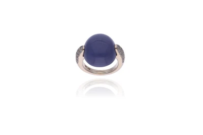 Pomellato, Luna, anello con diamanti e calcedonio - Asta Tesori d'Autunno