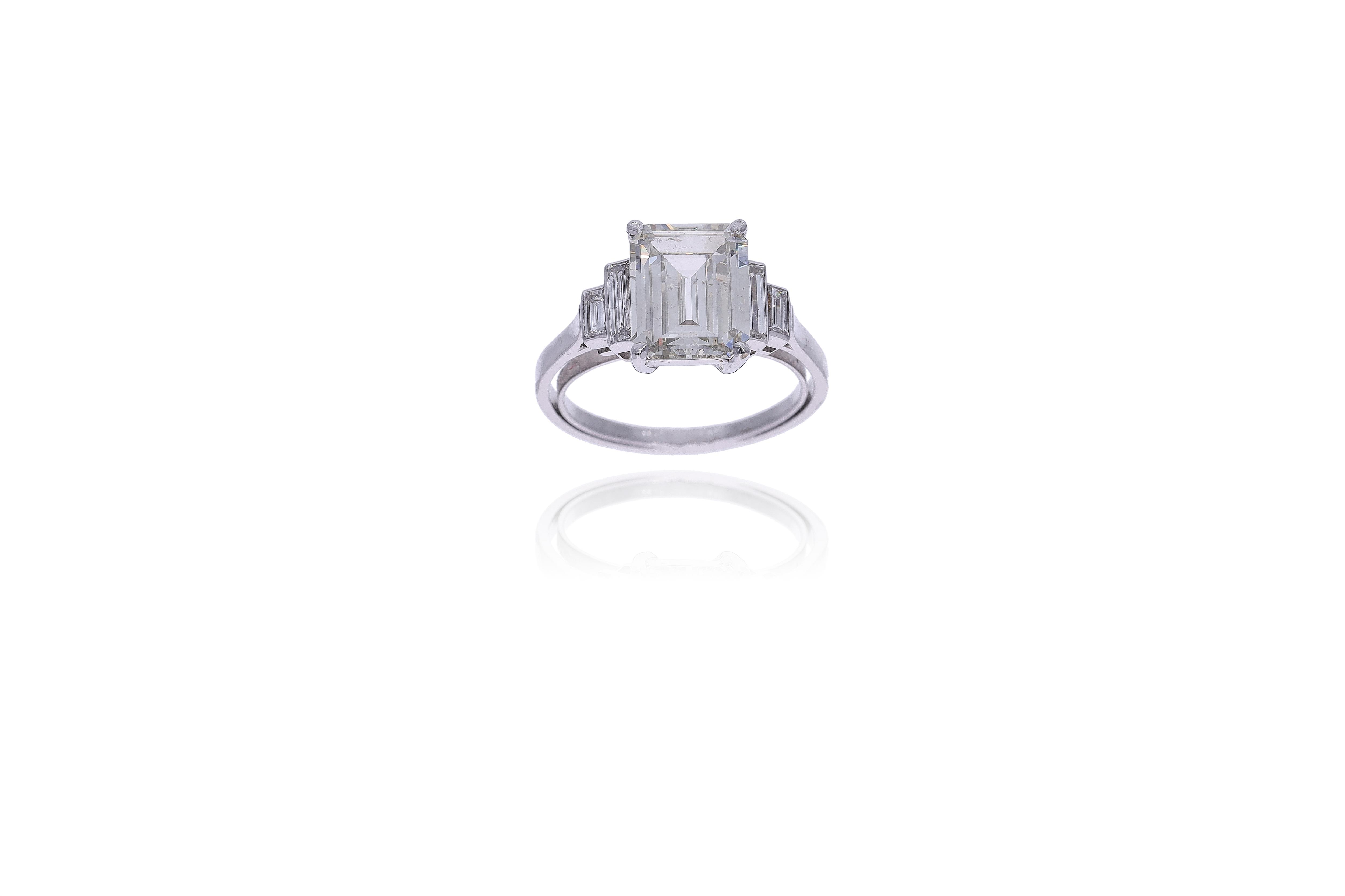 Anello con diamanti - Asta Tesori d'Autunno