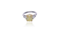 Anello con diamante fancy giallo e diamanti - Asta Speciale Gioielli