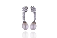 Orecchini con diamanti e perle coltivate - Asta Speciale Gioielli