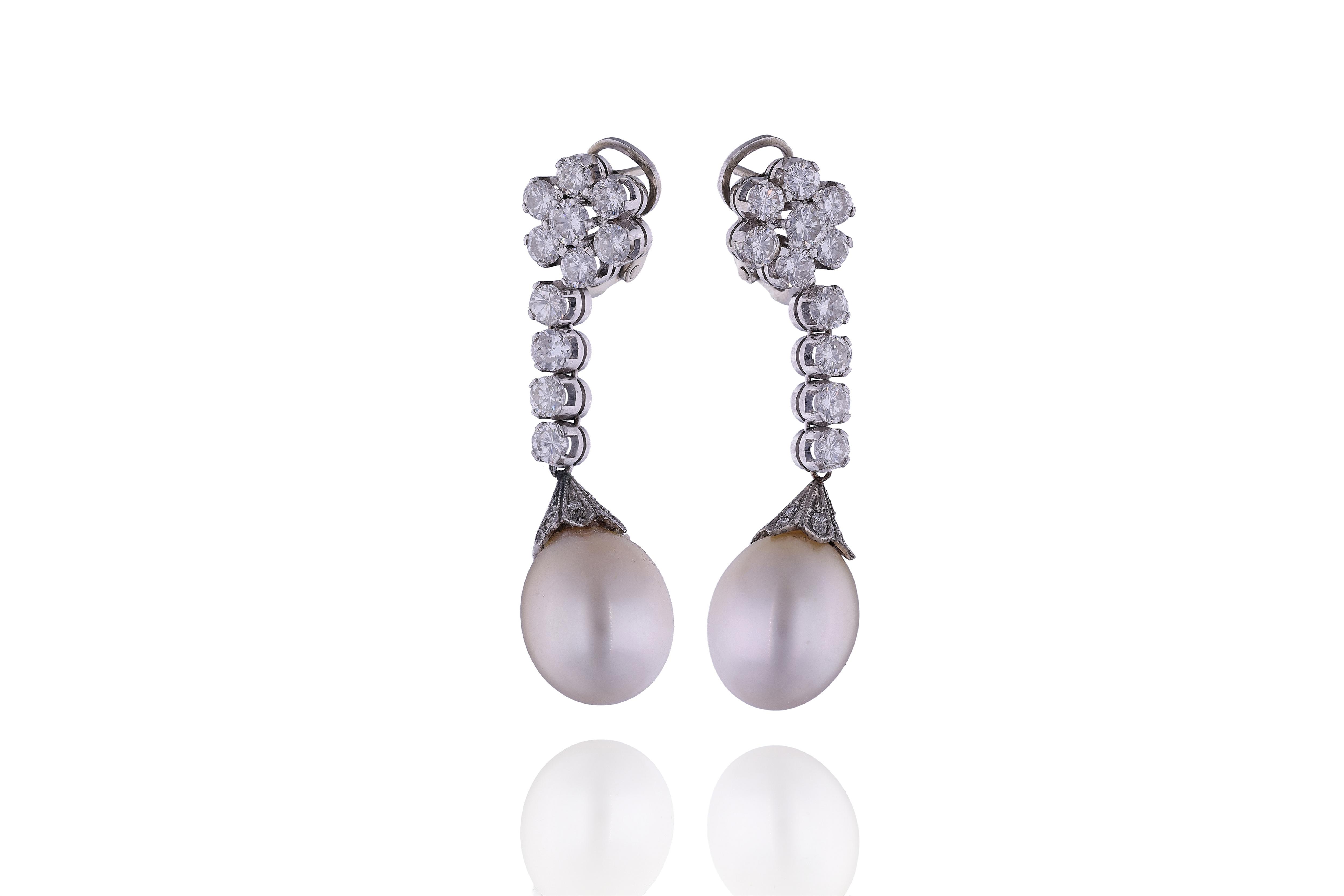 Orecchini con diamanti e perle coltivate - Asta Speciale Gioielli