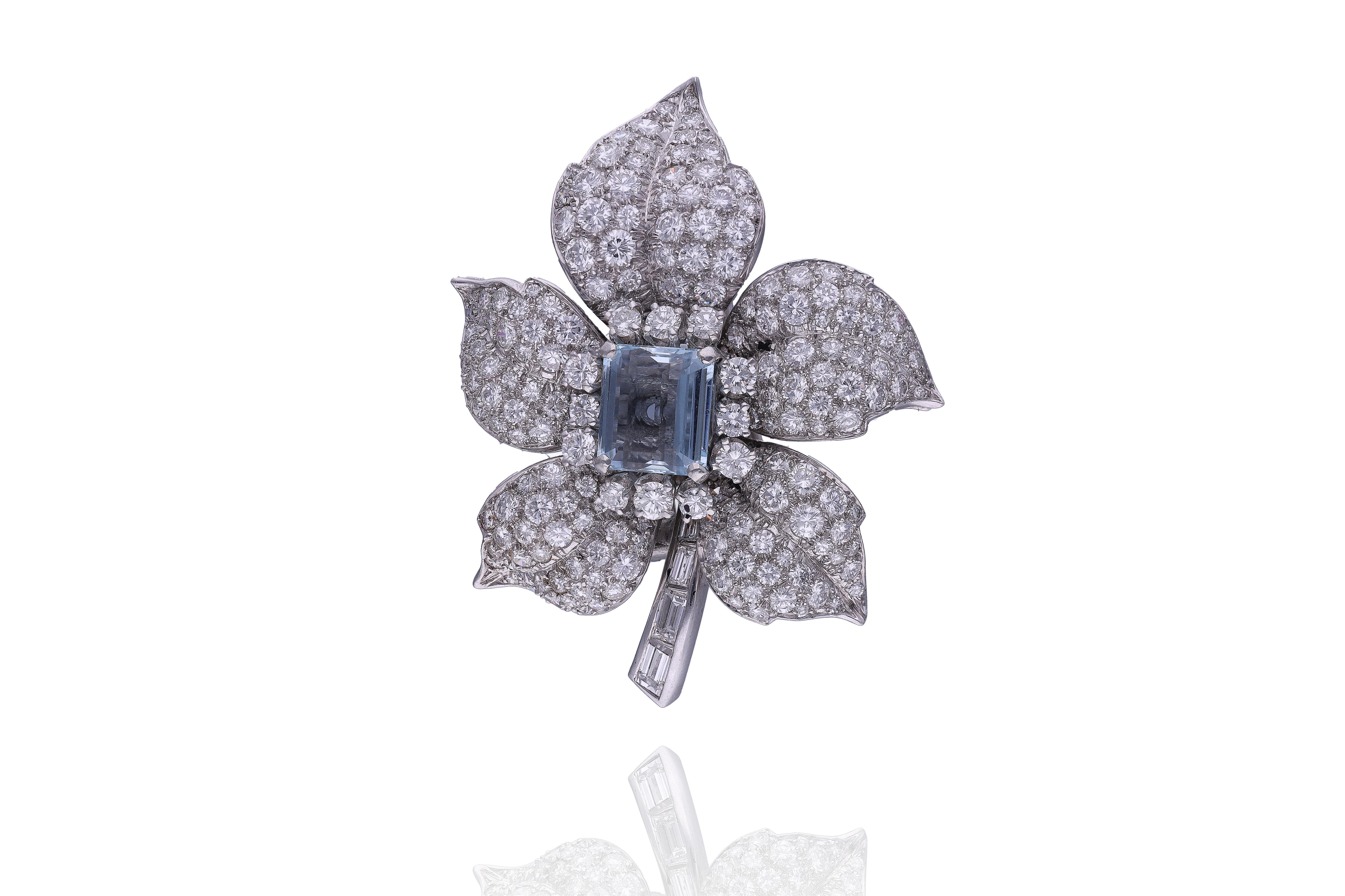 Spilla con acquamarina e diamanti - Asta Speciale Gioielli