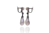 Orecchini con diamanti e perle coltivate - Asta Speciale San Valentino