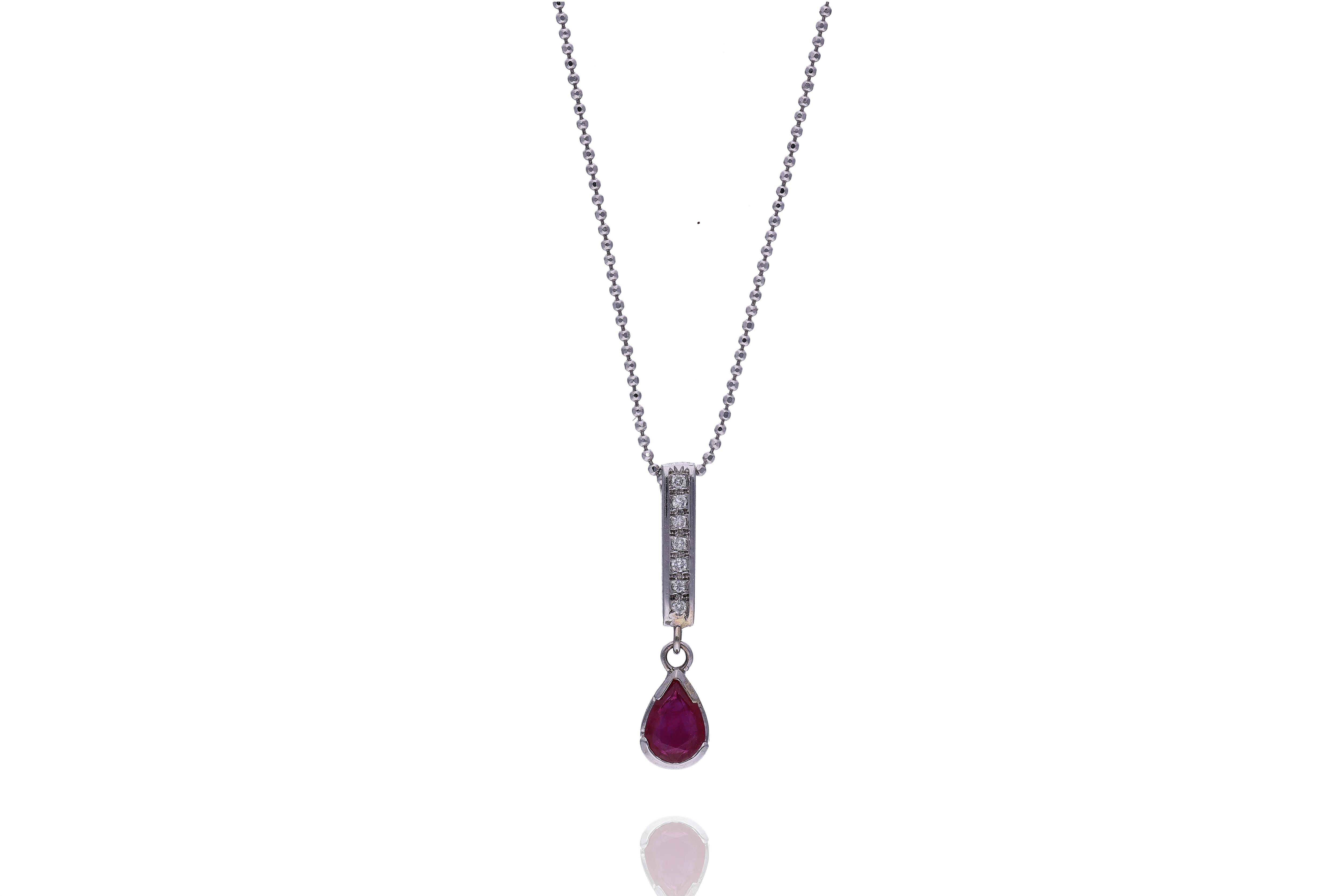 Collana con rubino e diamanti - Asta Speciale San Valentino Collana con rubino e diamanti - Asta Speciale San Valentino