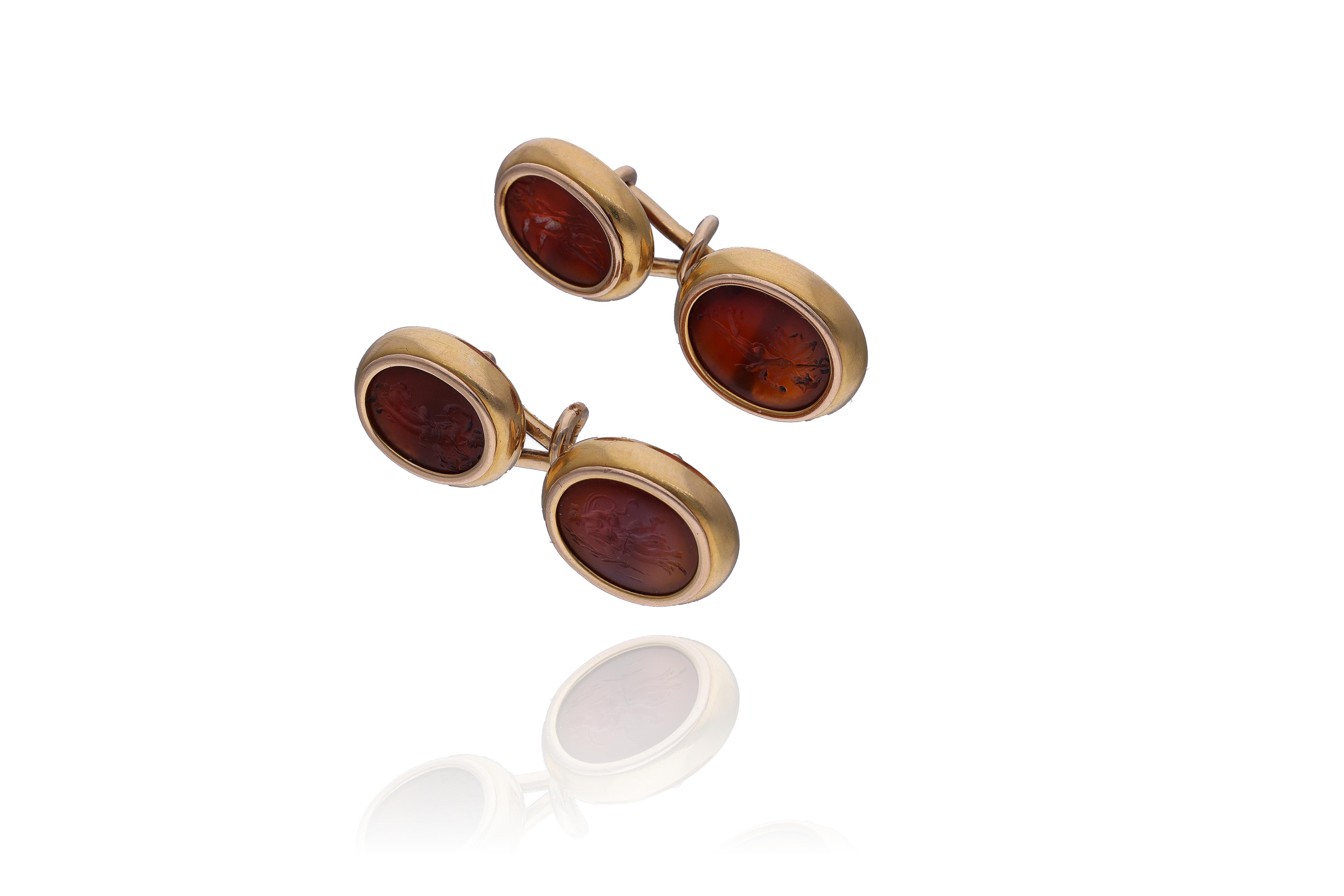 Gemelli con calcedoni incisi - Asta Speciale San Valentino