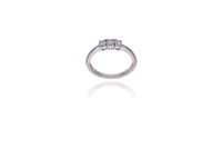 Anello con diamanti - Asta Young