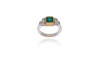 Anello con smeraldo e diamanti - Preziosi - Asta Conto Vendita