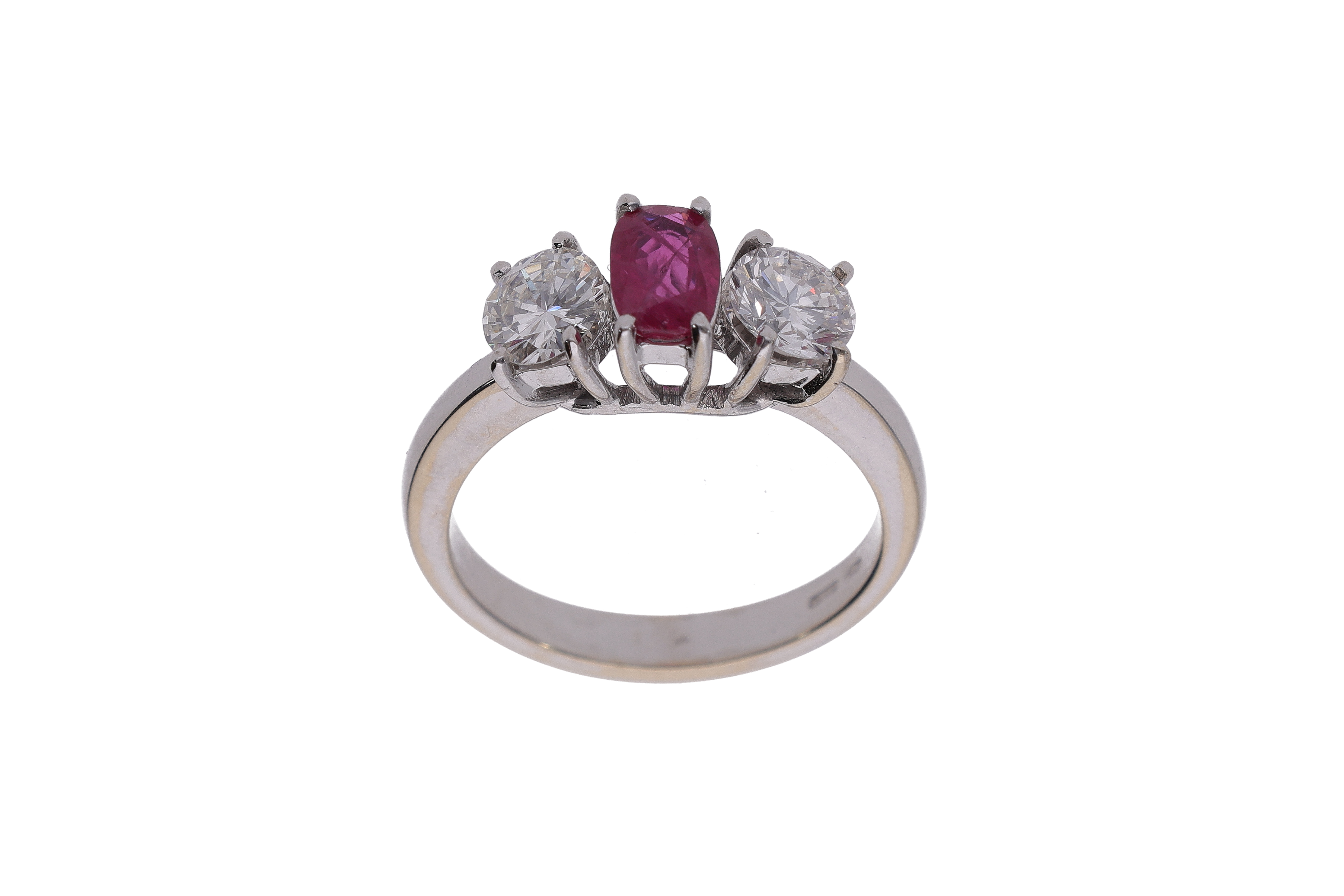 Anello con diamanti e rubino - Asta Preziosi