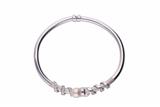 Bracciale rigido con pietre e perle - Asta Preziosi Bracciale rigido con pietre e perle - Asta Preziosi