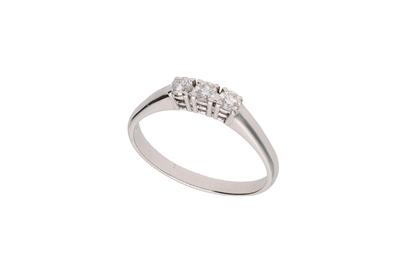 Anello trilogy con diamanti - Asta Preziosi