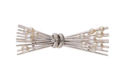 Spilla a fiocco con perle coltivate e diamanti - Asta Preziosi