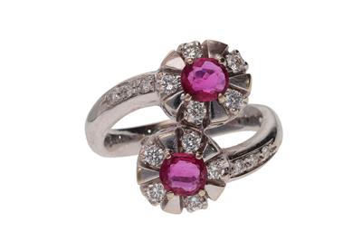 Anello con diamanti e rubini - Asta Preziosi