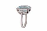Anello con diamanti e acquamarina - Asta Preziosi