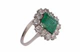 Anello con smeraldo e diamanti - Asta Preziosi Anello con smeraldo e diamanti - Asta Preziosi