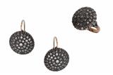 Parure composta da anello e paio orecchini con diamanti - Asta Preziosi Parure composta da anello e paio orecchini con diamanti - Asta Preziosi