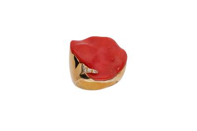Anello con diamanti e corallo - Asta Preziosi Anello con diamanti e corallo - Asta Preziosi