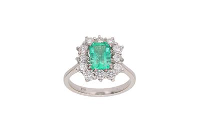 Anello con diamanti e smeraldo - Asta Preziosi Anello con diamanti e smeraldo - Asta Preziosi