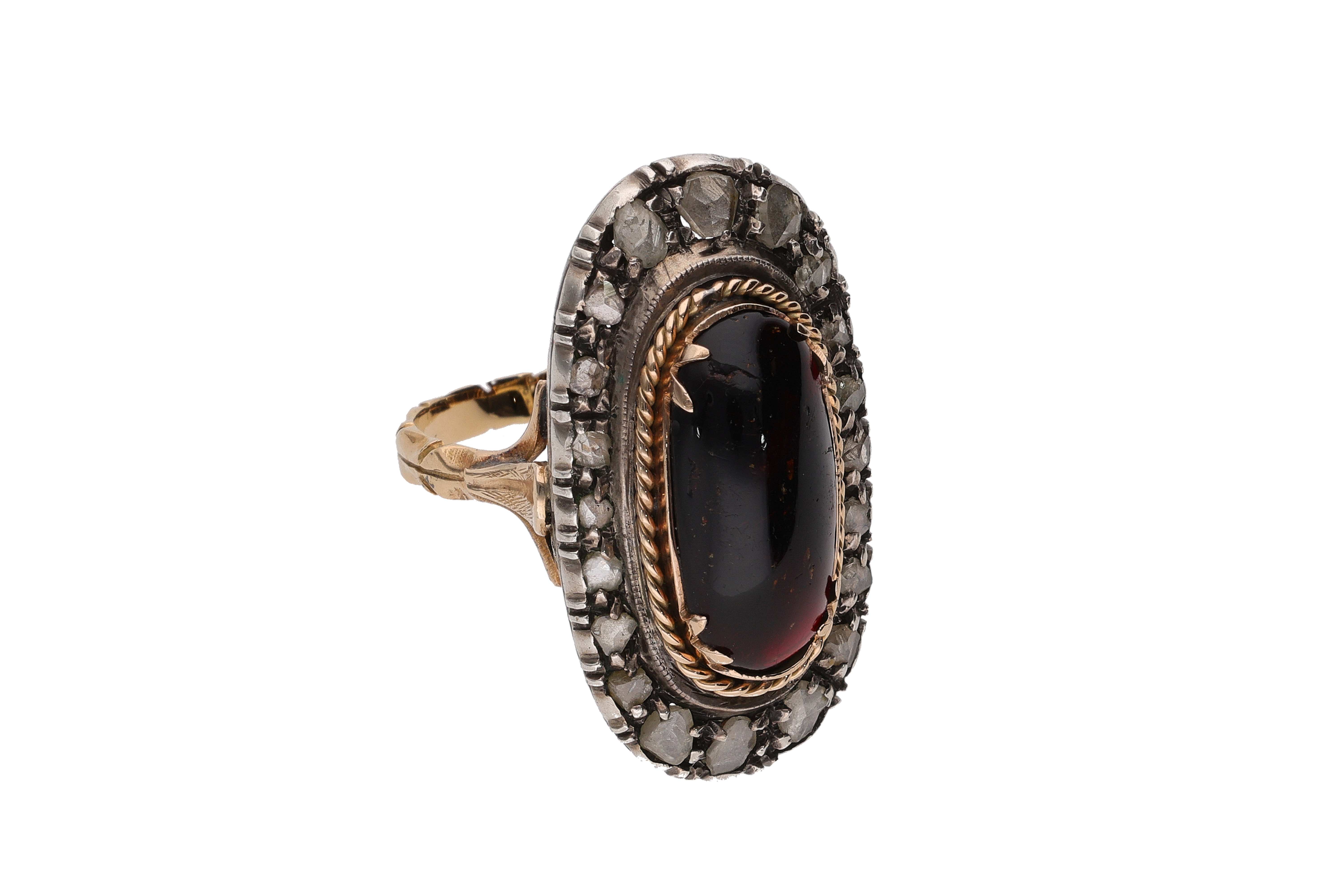 Anello con diamanti e pietra - Asta Preziosi