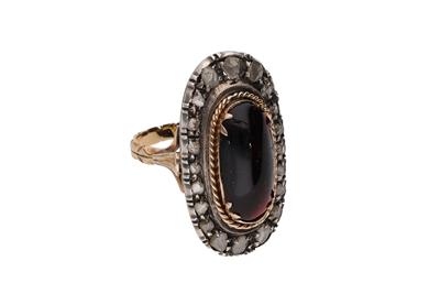 Anello con diamanti e pietra - Asta Preziosi Anello con diamanti e pietra - Asta Preziosi