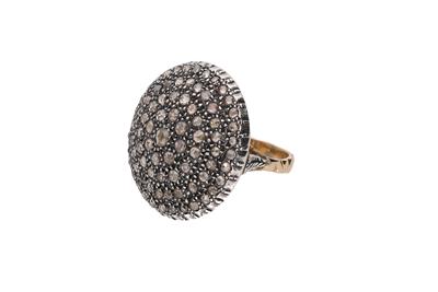 Anello modello toppa con diamanti - Asta Preziosi Anello modello toppa con diamanti - Asta Preziosi
