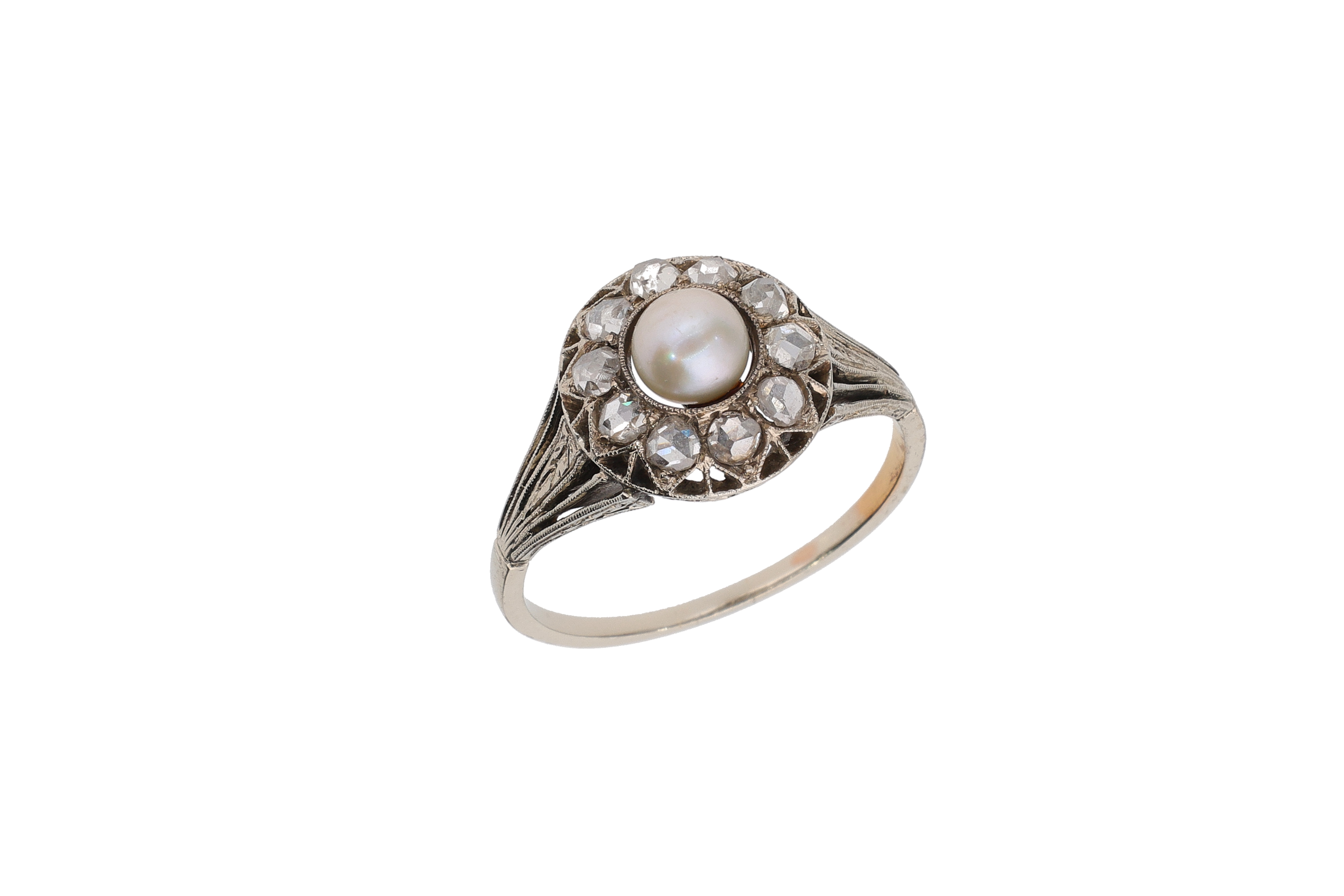 Anello con diamanti e perla - Asta Preziosi