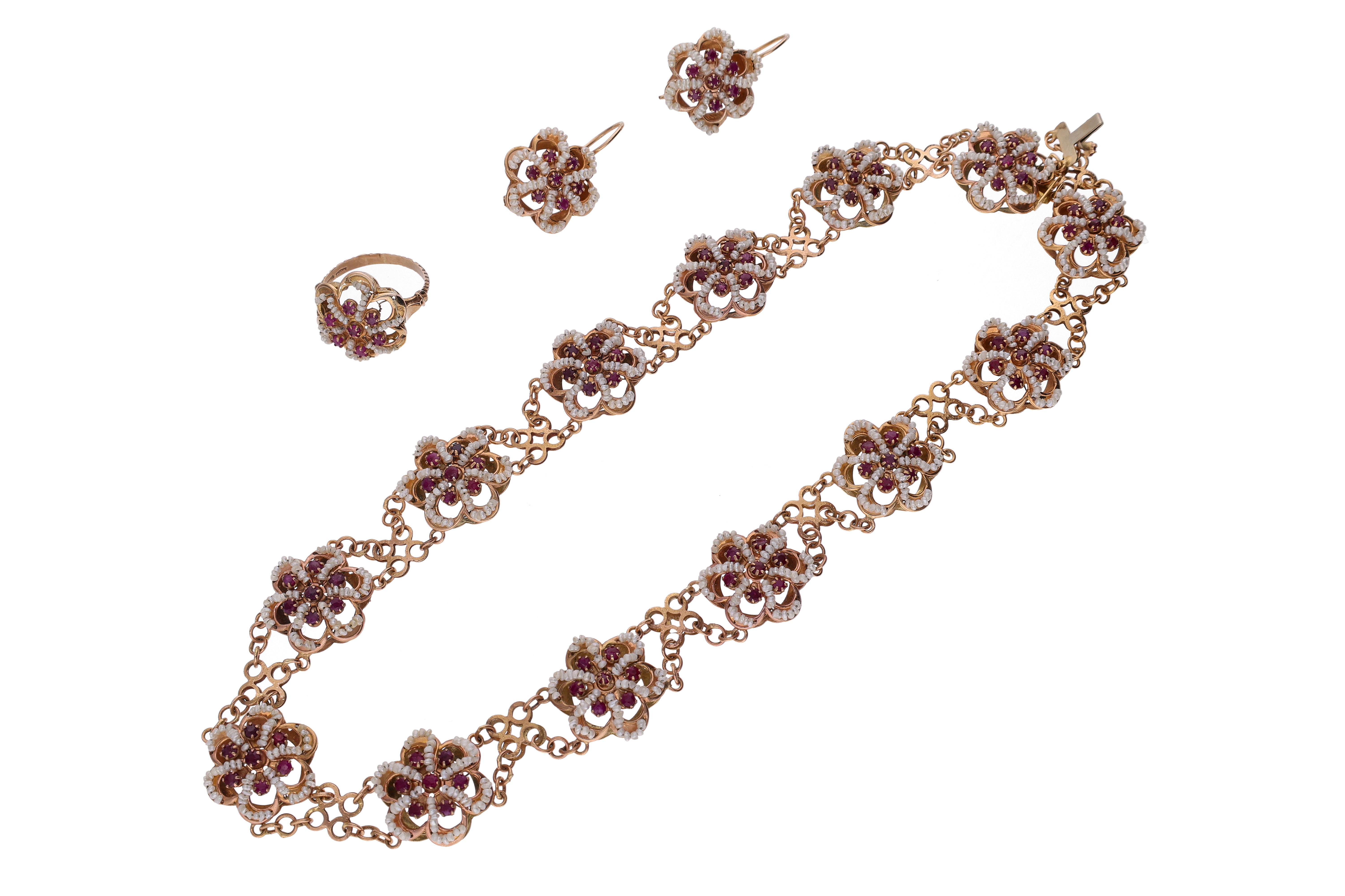 Parure con microperle, rubini e pietre - Asta Preziosi