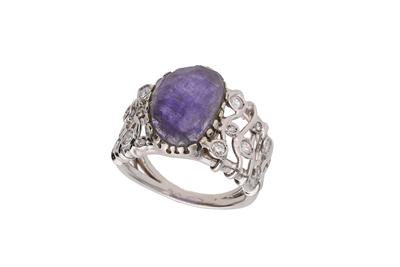 Anello con diamanti e pietra - Asta Preziosi Anello con diamanti e pietra - Asta Preziosi