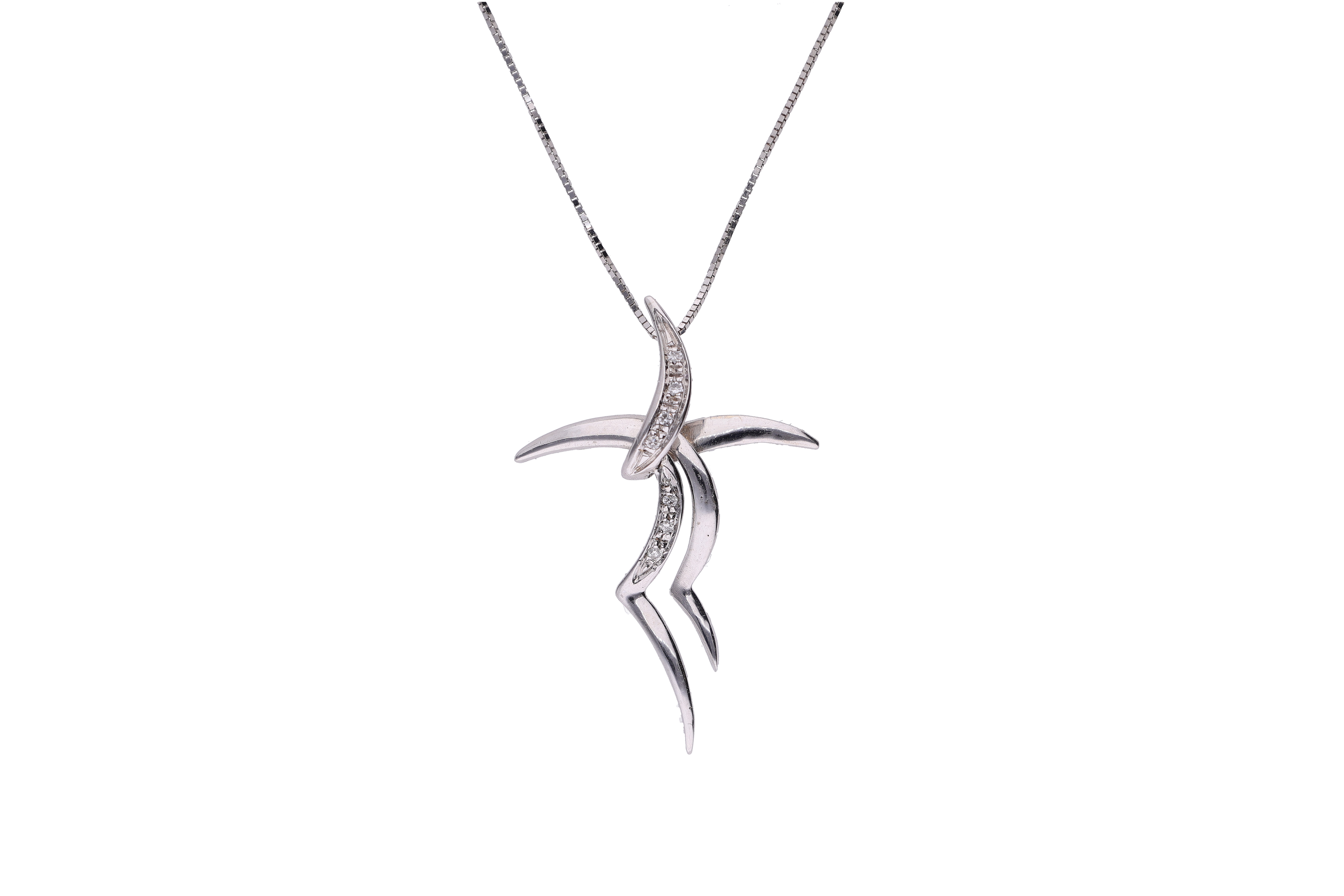 Collana e pendente a forma di croce con diamanti - Asta Preziosi