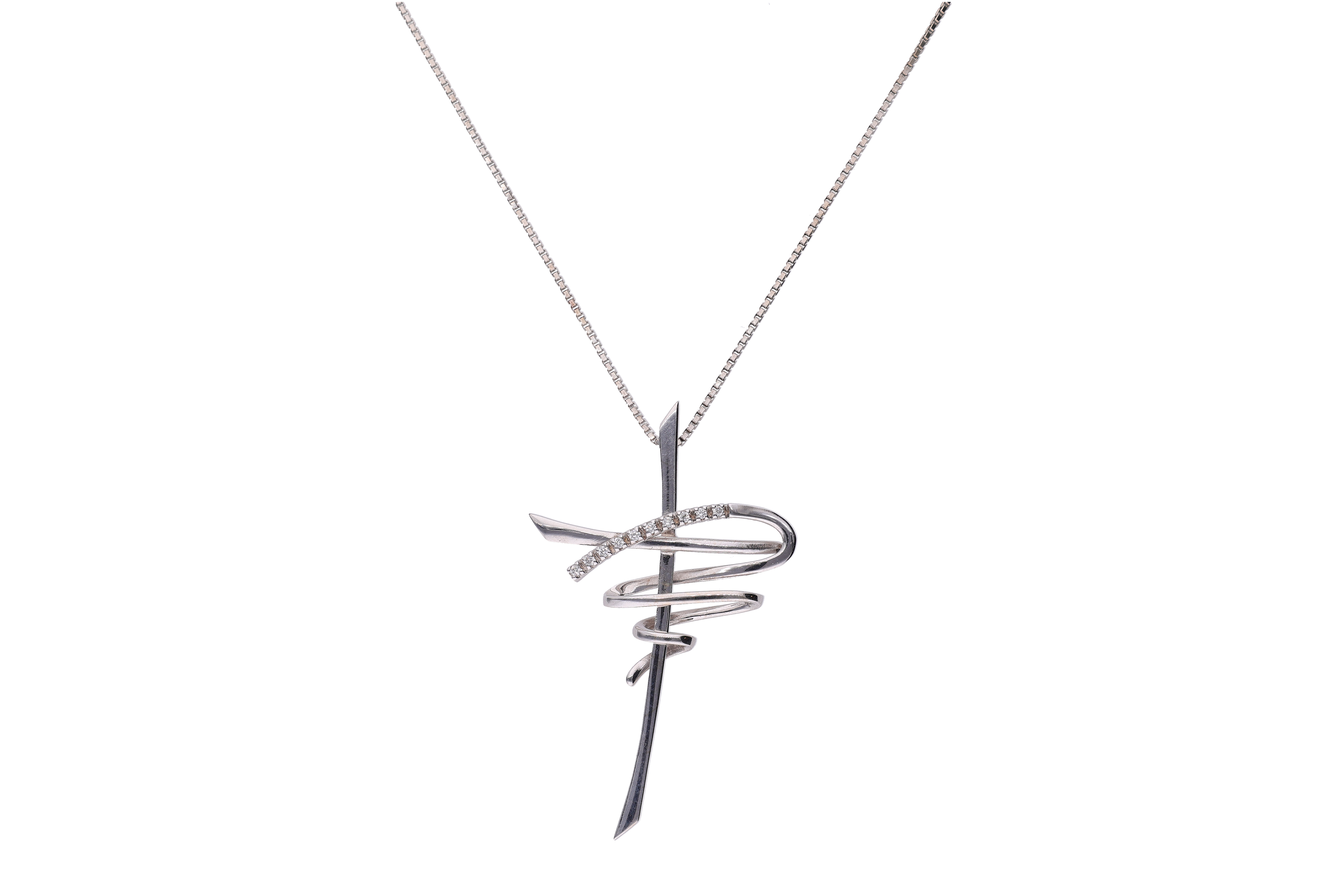 Collana e pendente a forma di croce con diamanti - Asta Preziosi