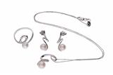 Parure con diamanti e perle coltivate - Asta Preziosi Parure con diamanti e perle coltivate - Asta Preziosi