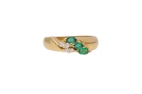 Anello con diamanti e smeraldi - Asta Preziosi Anello con diamanti e smeraldi - Asta Preziosi