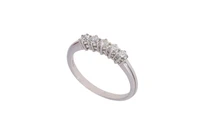 Anello con diamanti - Asta Preziosi Anello con diamanti - Asta Preziosi