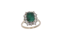 Anello con diamanti e smeraldo - Asta Preziosi Anello con diamanti e smeraldo - Asta Preziosi
