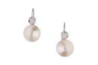 Orecchini con diamanti e perle coltivate - Asta Preziosi Orecchini con diamanti e perle coltivate - Asta Preziosi