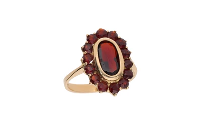 Anello con pietre rosse - Asta preziosi