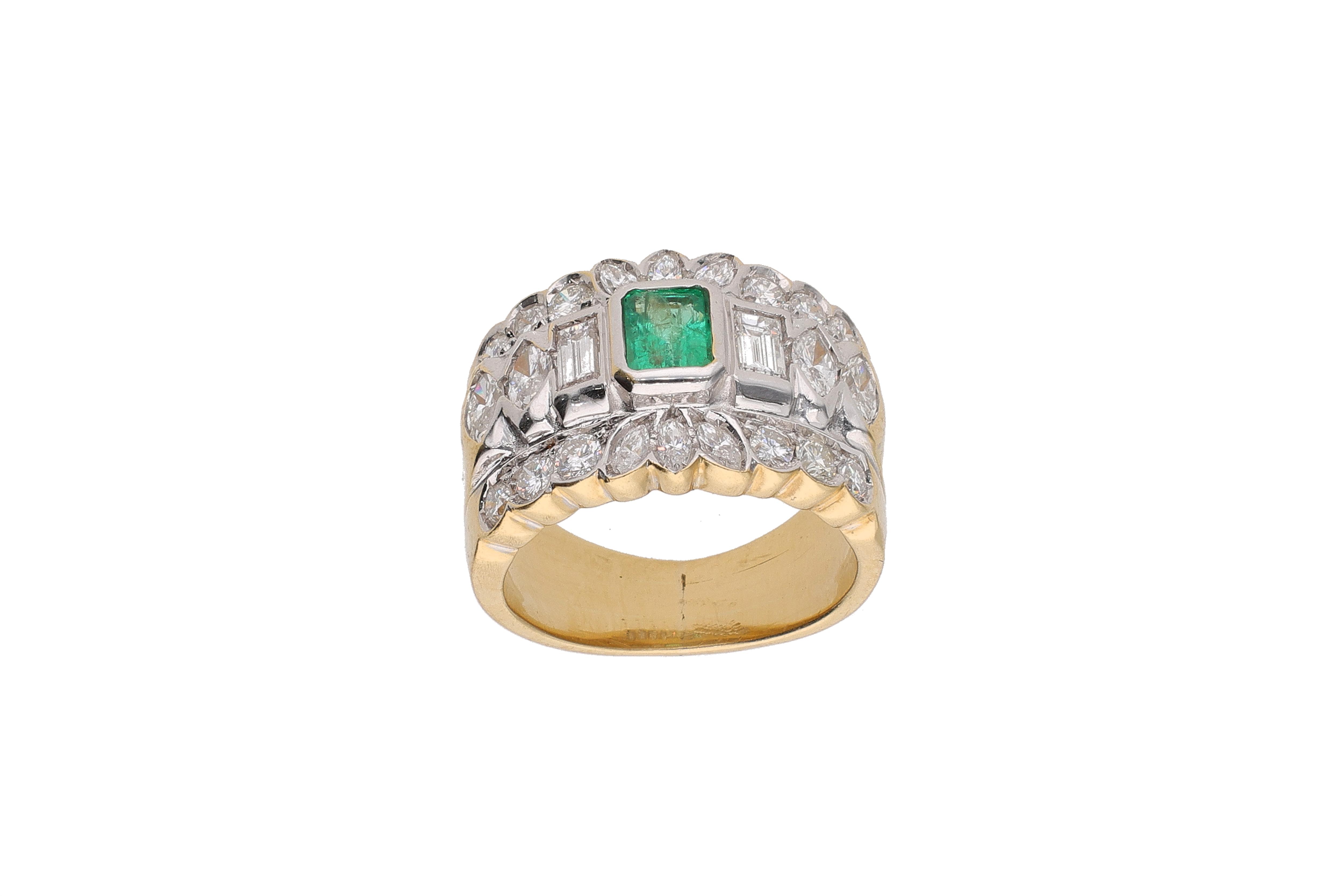 Anello con diamanti e smeraldo - Asta preziosi