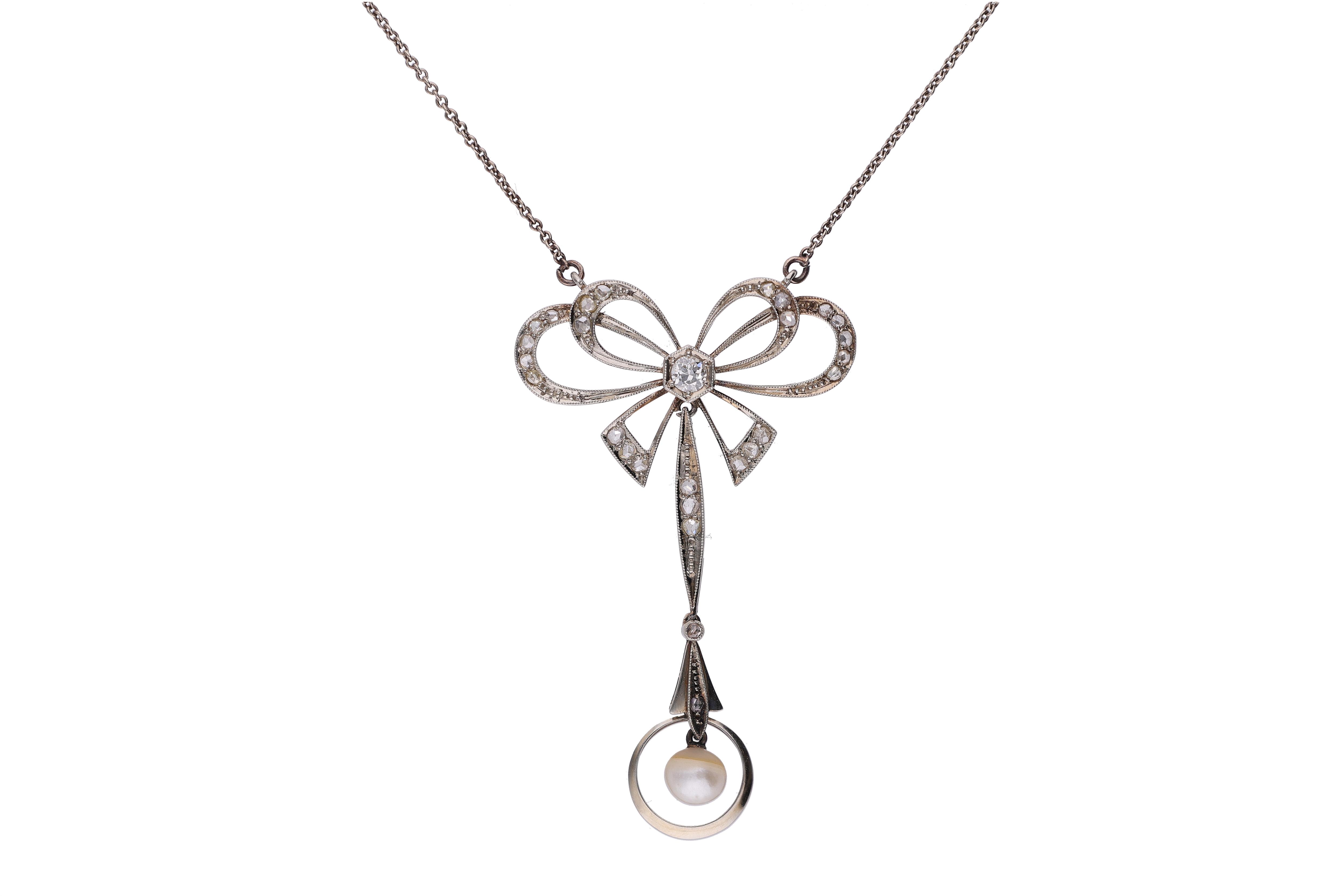 Collana con diamanti e perlina - Asta preziosi