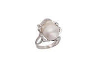 Anello con perla scaramazza e diamanti - Asta Preziosi Anello con perla scaramazza e diamanti - Asta Preziosi