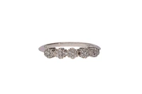 Anello con piccoli diamanti - Asta Preziosi Anello con piccoli diamanti - Asta Preziosi