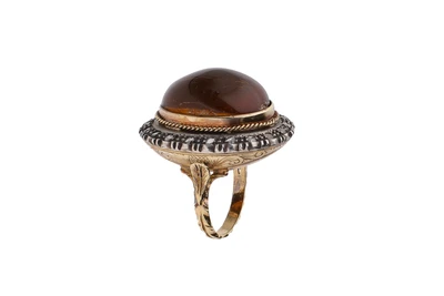 Anello con diamanti e pietra