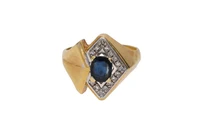 Anello con diamanti e zaffiro - Asta Preziosi Anello con diamanti e zaffiro - Asta Preziosi