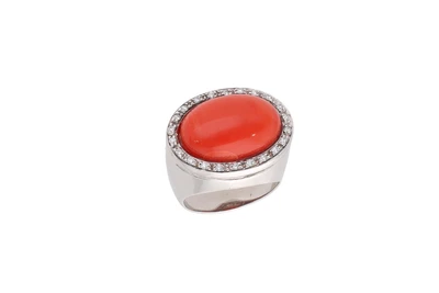 Anello con diamanti e corallo - Asta Preziosi Anello con diamanti e corallo - Asta Preziosi