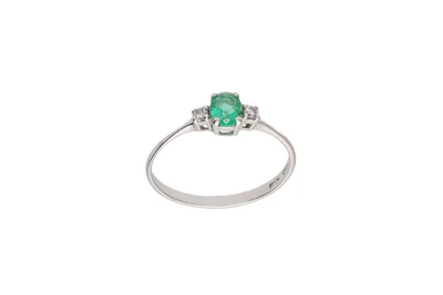 Anello con smeraldo e piccoli diamanti - Asta Preziosi Anello con smeraldo e piccoli diamanti - Asta Preziosi