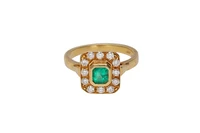 Anello con smeraldo e diamanti - Asta Preziosi Anello con smeraldo e diamanti - Asta Preziosi