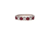 Anello con diamanti e pietre rosse - Asta Preziosi Anello con diamanti e pietre rosse - Asta Preziosi