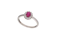 Anello con rubino e diamanti - Asta Preziosi Anello con rubino e diamanti - Asta Preziosi