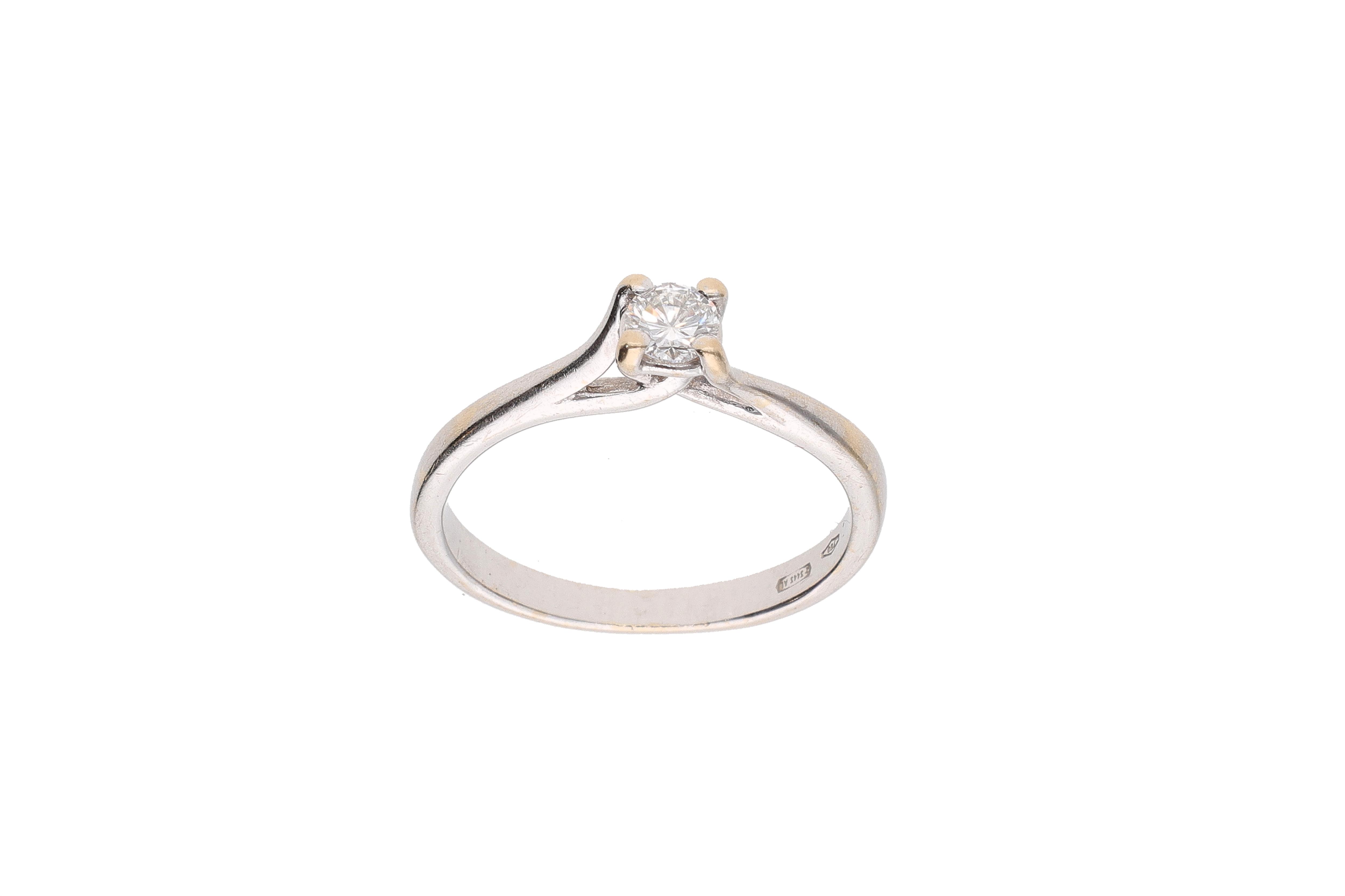 Anello con diamante - Asta Preziosi